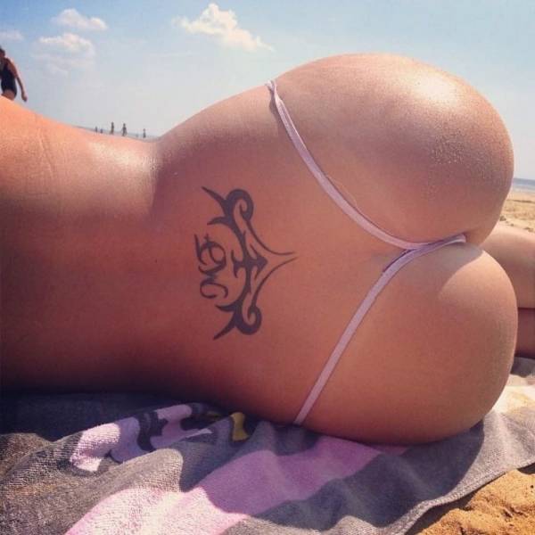 Sexy Girls In Their Sexy Thongs