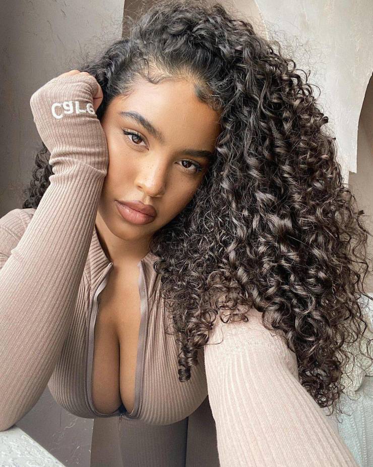 izigirls are waiting for you 35 pics 16.html - 35 HD Photos | Premium Gallery 2025