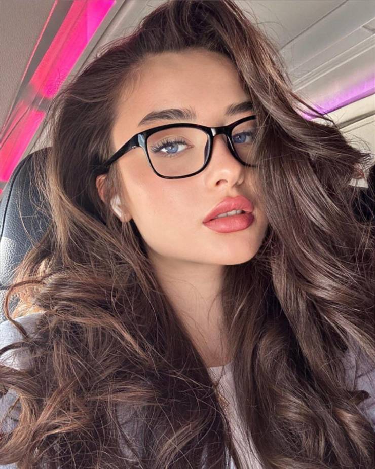 Izigirls Are Waiting For You!