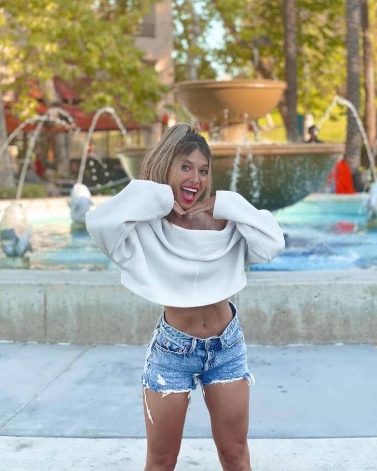 those shorts are extra short 35 pics 2.html - 35 HD Photos | Premium Gallery 2025