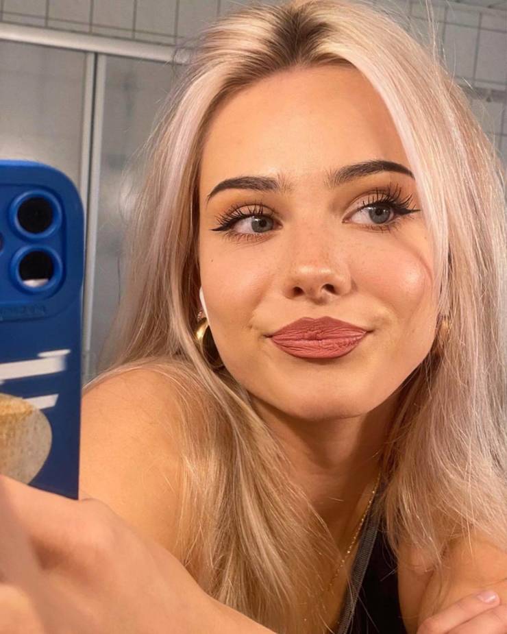 izigirls are waiting for you 36 pics 15.html - 36 HD Photos | Premium Gallery 2025