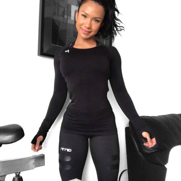 izigirls are waiting for you 34 pics 16.html - 34 HD Photos | Premium Gallery 2025