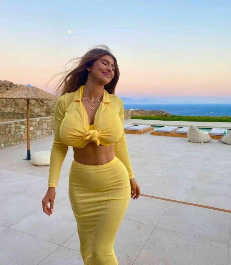 beautiful smiles 38 pics 1.html - 38 HD Photos | Premium Gallery 2025