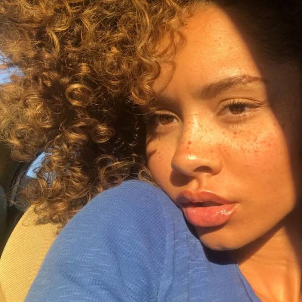 izigirls are waiting for you 46 pics 21.html - 46 HD Photos | Premium Gallery 2025