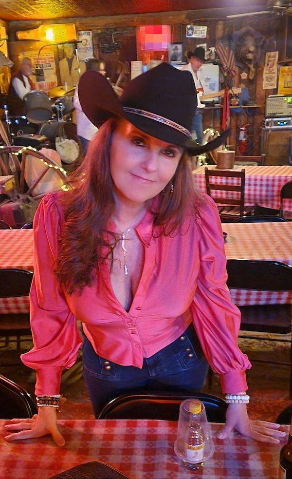 drinking never ends 40 pics 19.html - 40 HD Photos | Premium Gallery 2025