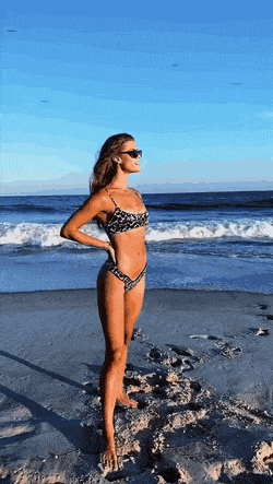 ohthose legs 18 gifs 2.html - 1 HD GIF | Premium Gallery 2026