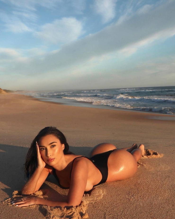 The Beauty Of Side Boobs