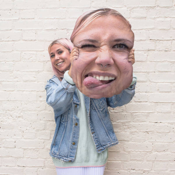 Weird Photos With Zero Context