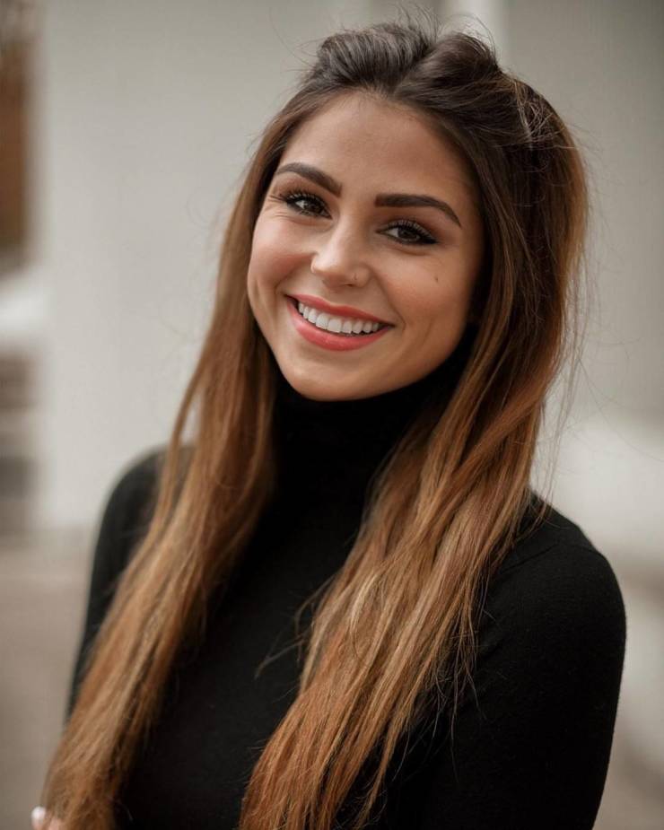 beautiful smiles 37 pics 15.html - 37 HD Photos | Premium Gallery 2026