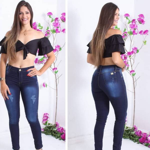 Hot Girls In Tight Jeans