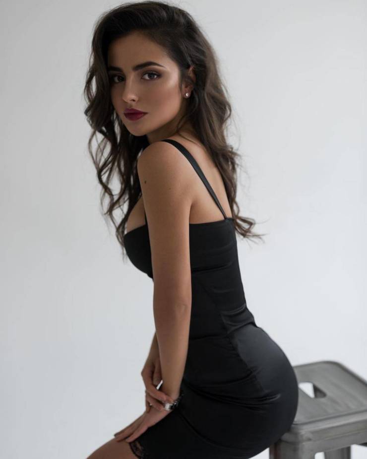 black dress that says it all 38 pics 5.html - 38 HD Photos | Premium Gallery 2026