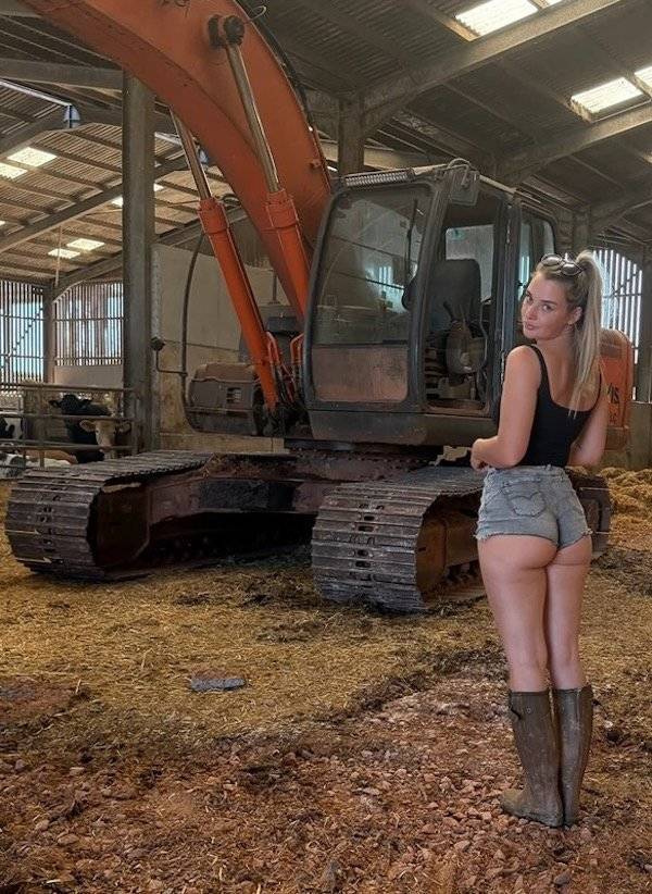 daily picdump 42 pics 1.html - 42 HD Photos | Premium Gallery 2026