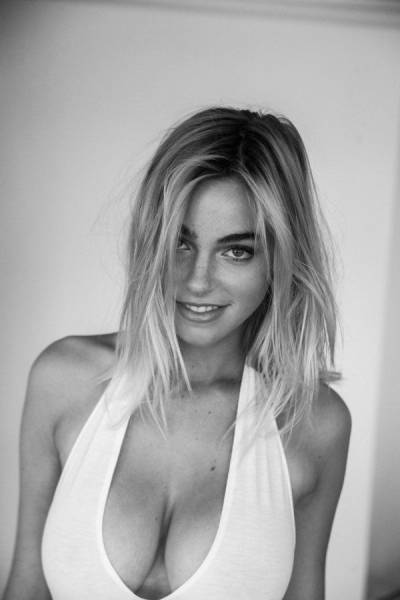 Girls With Beautiful Tits Are A Mouthwatering Sight