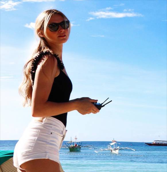 michelle is the pilot of everyones choice 24 pics 11.html - 24 HD Photos | Premium Gallery 2017