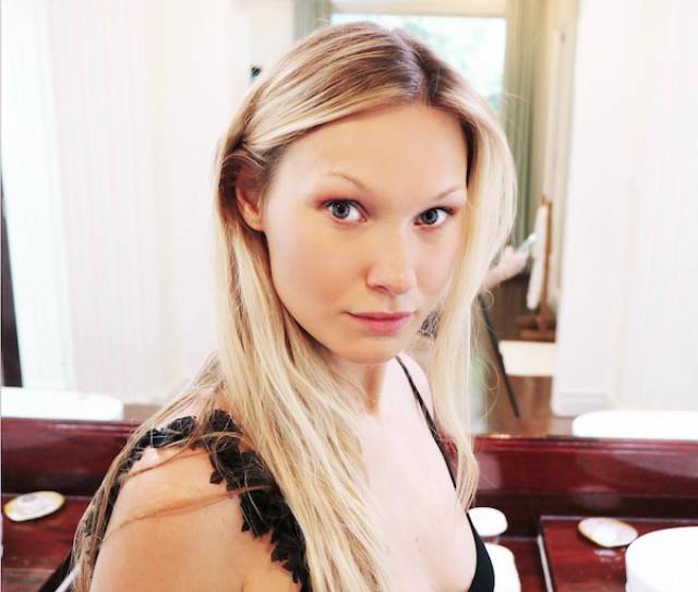 michelle is the pilot of everyones choice 24 pics 11.html - 24 HD Photos | Premium Gallery 2017