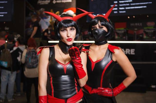 Russian Gaming Festival Has Some Pretty Hot Gamer Girls