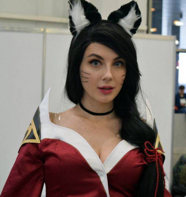 Russian Gaming Festival Has Some Pretty Hot Gamer Girls