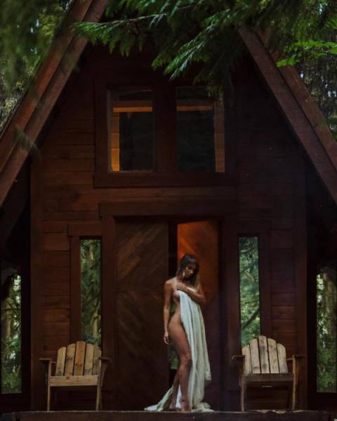 Sideboob Is The Most Beautiful View