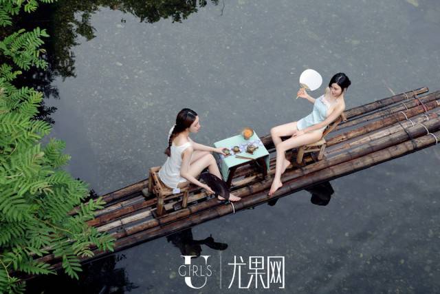 Just Casual Chinese Farmer-Girls Doing Their Daily Routine…