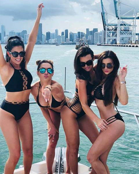 Sweetest Best Friends Out There