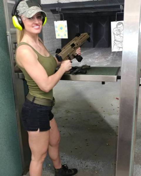 This Detention Officer Can Bust Just About Any Man