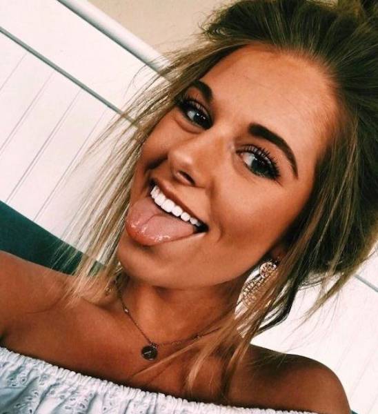 Goofy Girls Are The Best Kind Of Girlfriend