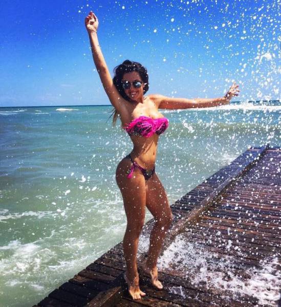 Girls Are Better When Covered In Liquids