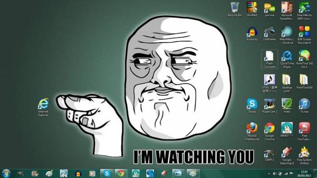 Sometimes People Arrange Their Desktops In Most Genius Ways