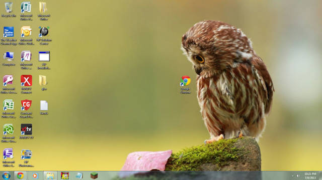 Sometimes People Arrange Their Desktops In Most Genius Ways