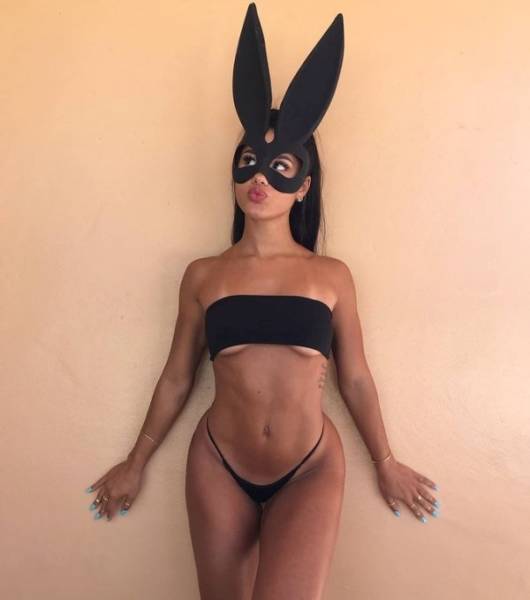 These Hips And Waists Come Straight From Heaven