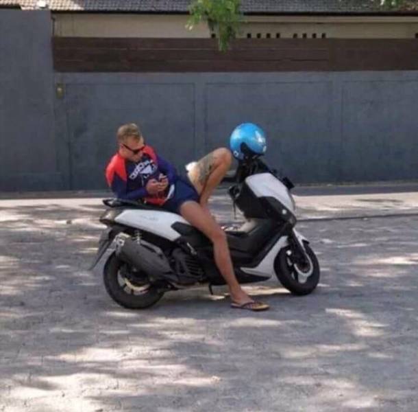 These Photos Don’t Contain What You See On Them
