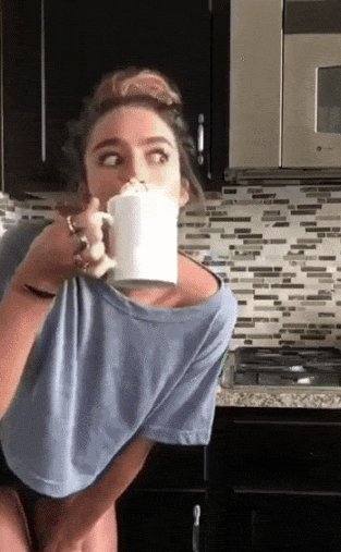 GIFs of Really Hot Girls