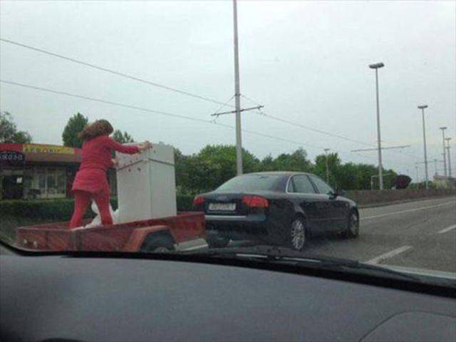 Darwin’s Award Will Never Run Out Of Competitors