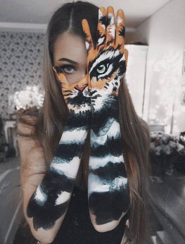 This Lithuanian Girl Has Perfected Her Scary Makeup Skills!
