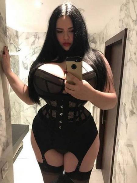 School Bullies Didn’t Stop Her From Becoming A Model