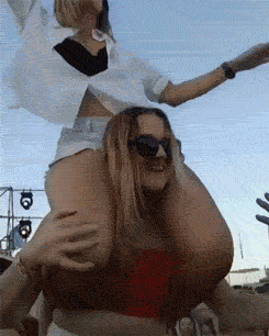 Hotties Are Still Hot When They Fail