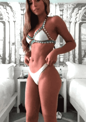 GIFs of Really Hot Girls