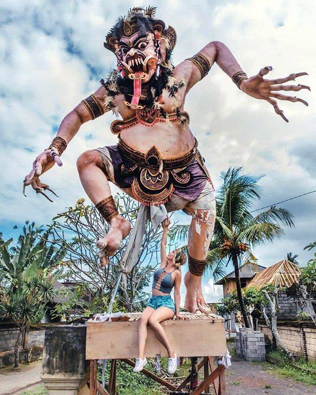 Girls Having A Ton Of Fun