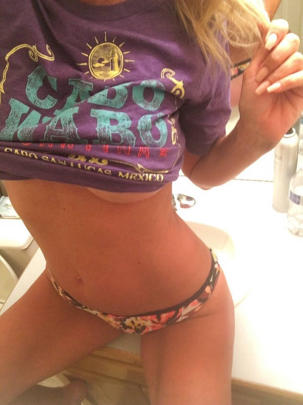 because braless is just generally better 43 pics 19.html - 43 HD Photos | Premium Gallery 2019