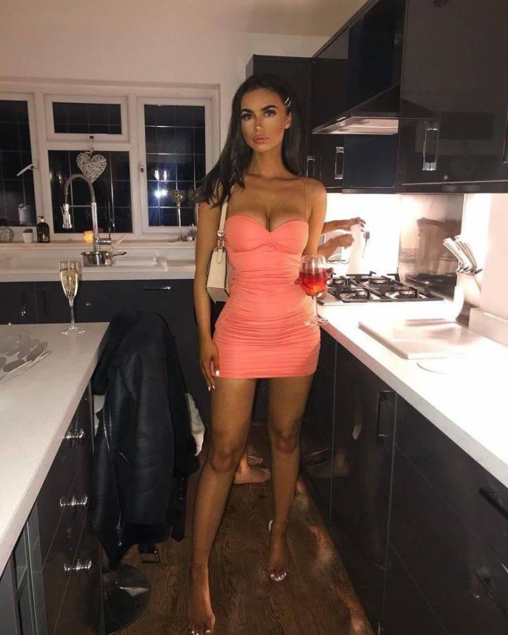 oh my those tight dresses 56 pics 7.html - 56 HD Photos | Premium Gallery 2019