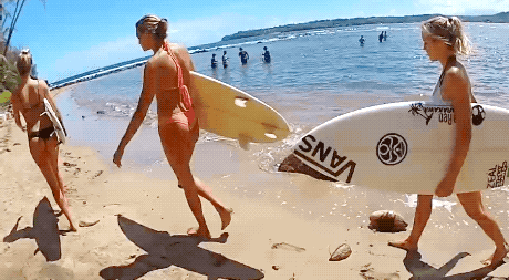 surfer girls are getting ready for the season 26 gifs 5.html - 1 HD GIF | Premium Gallery 2020