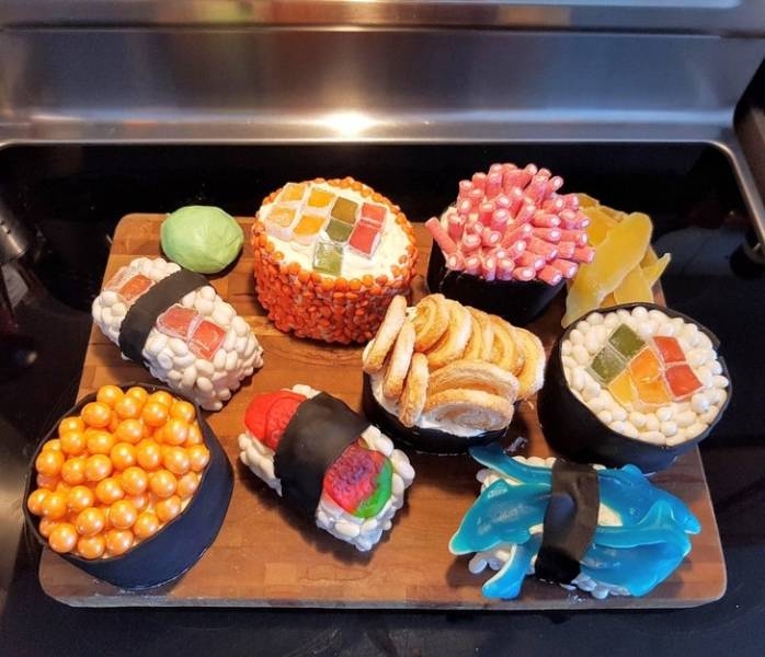 How Can Someone Eat Such Beauty?!