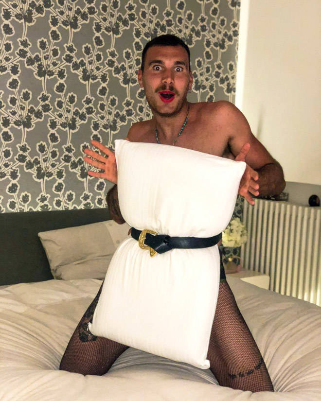 Flaunt Those Pillow Dresses!