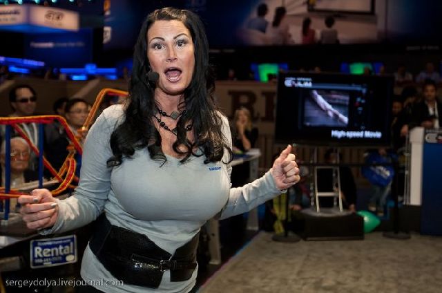 Girls from Las Vegas Consumer Electronic Show (42 pics)