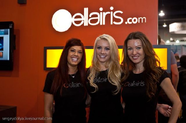 Girls from Las Vegas Consumer Electronic Show (42 pics)