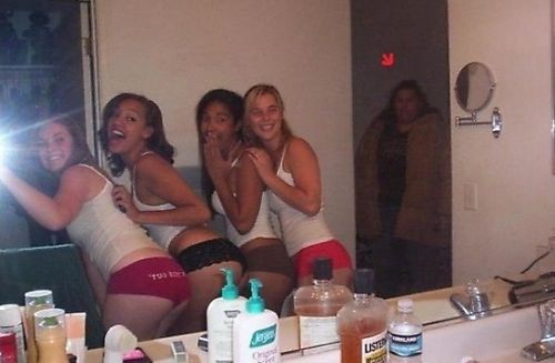 Faces Jealous Women Make (17 pics)