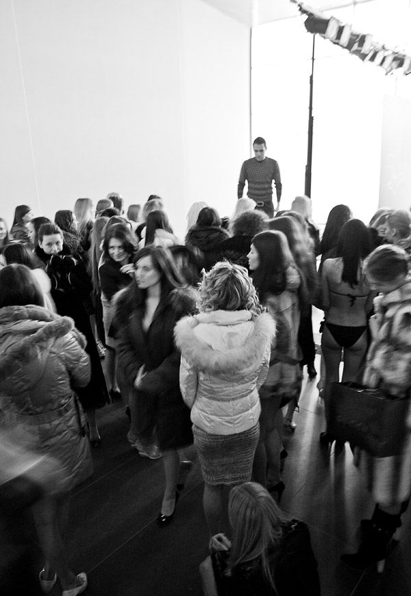 Casting Call (38 pics)