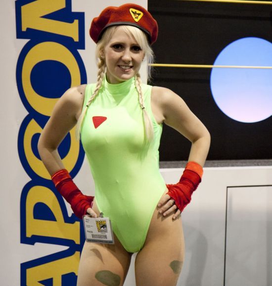 Beautiful Street Fighter Costumes (45 pics)