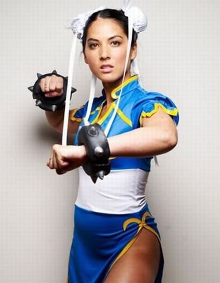 Beautiful Street Fighter Costumes (45 pics)