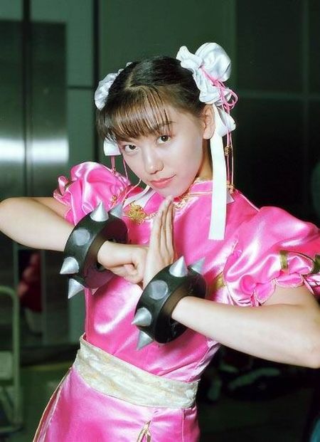 Beautiful Street Fighter Costumes (45 pics)